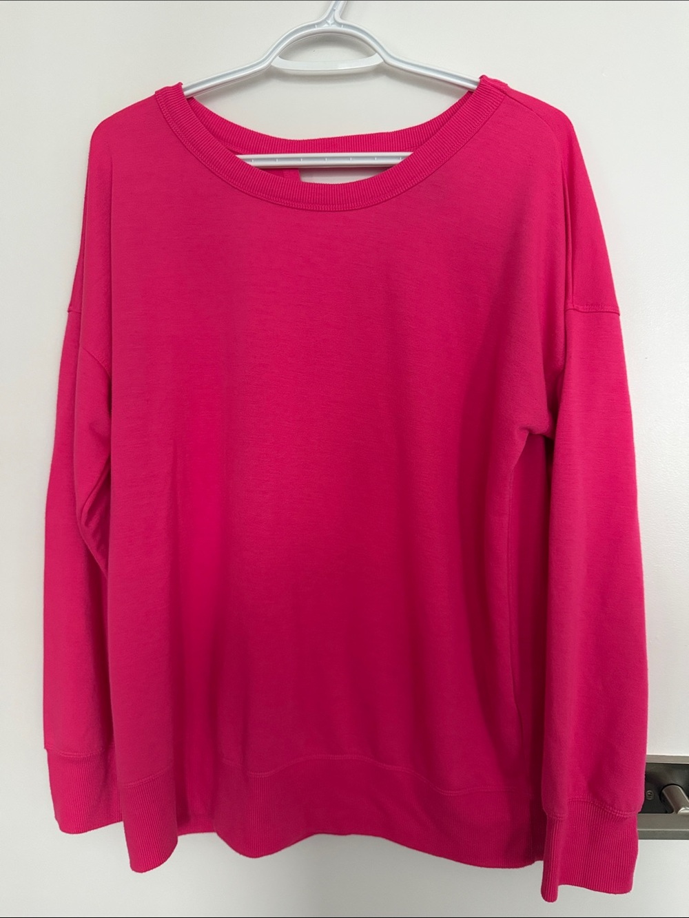 Women's Pink Crewneck Pullover Top with open back
